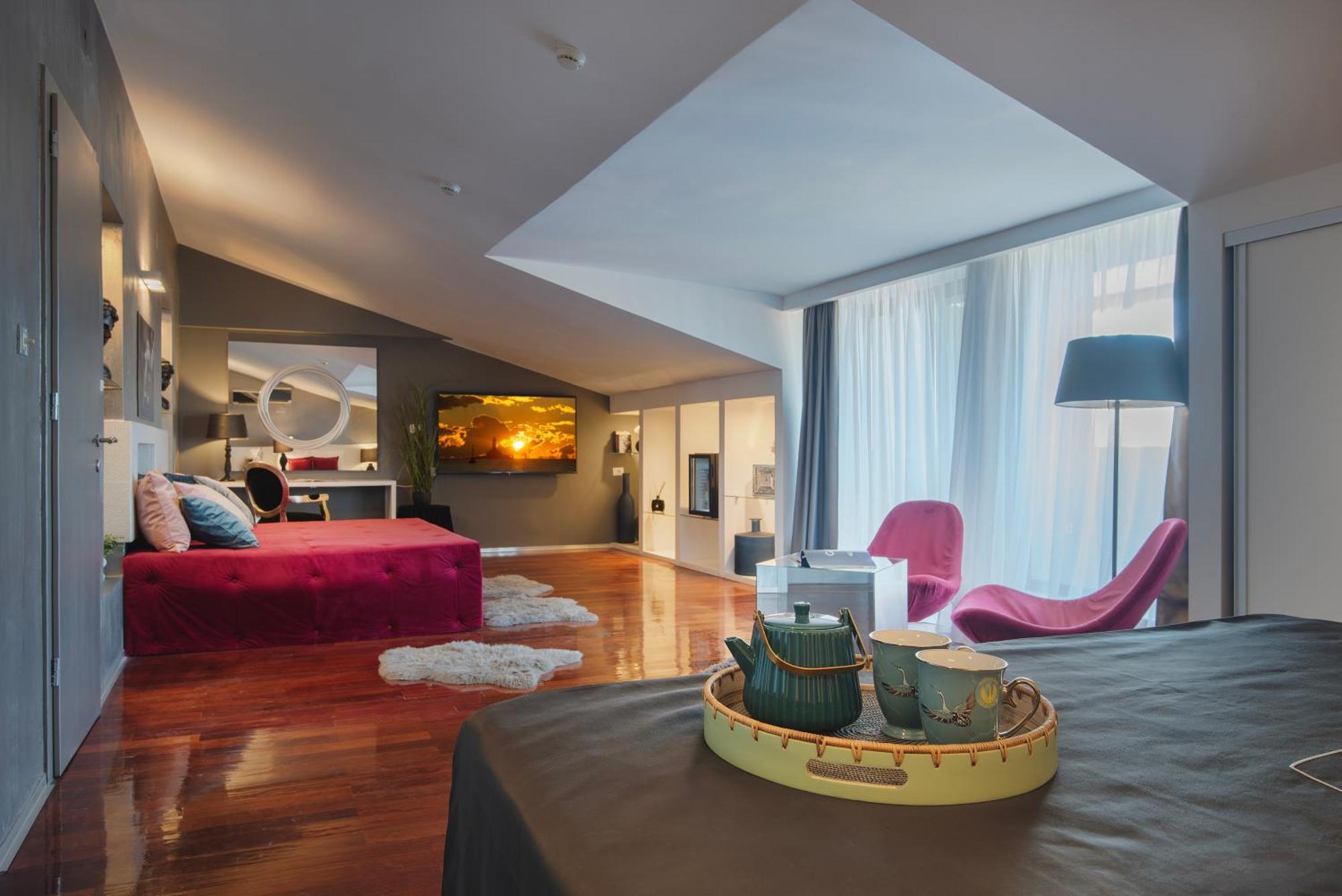 Boutique Hotel Chevalier By Bura Hotels - Adults Only Μεντουλίν Εξωτερικό φωτογραφία