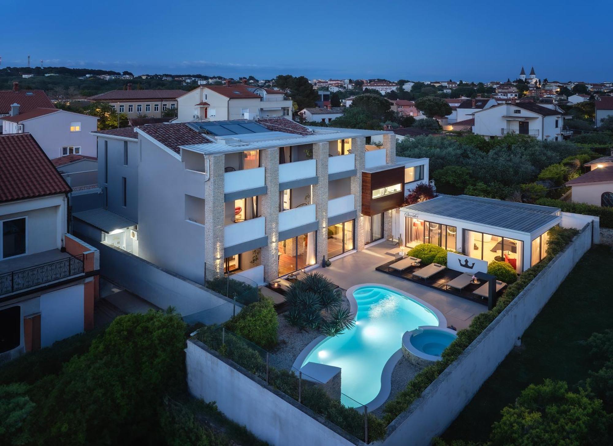 Boutique Hotel Chevalier By Bura Hotels - Adults Only Μεντουλίν Εξωτερικό φωτογραφία