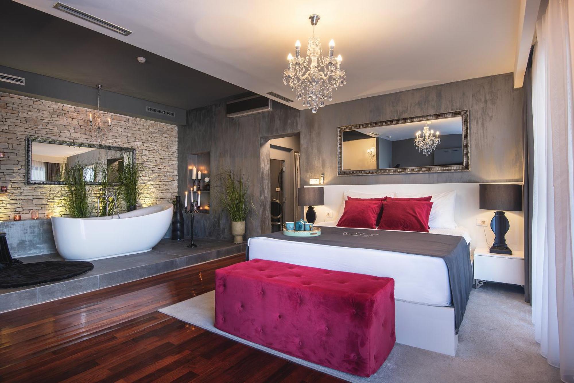 Boutique Hotel Chevalier By Bura Hotels - Adults Only Μεντουλίν Εξωτερικό φωτογραφία