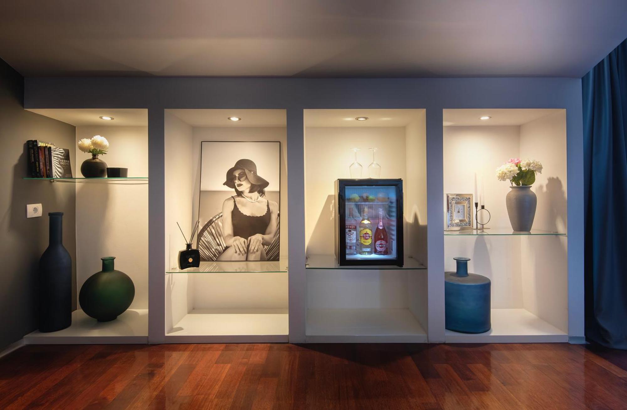 Boutique Hotel Chevalier By Bura Hotels - Adults Only Μεντουλίν Εξωτερικό φωτογραφία