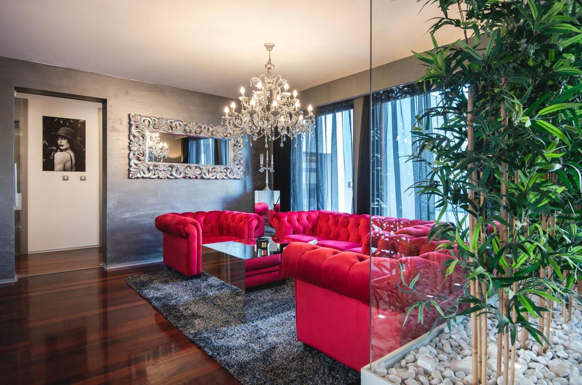 Boutique Hotel Chevalier By Bura Hotels - Adults Only Μεντουλίν Εξωτερικό φωτογραφία