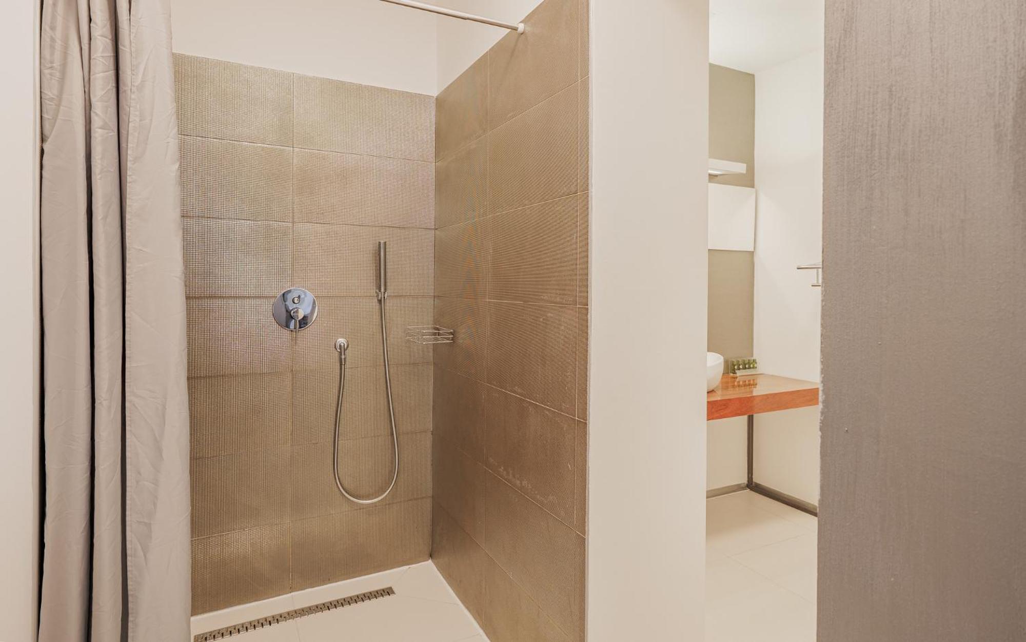 Boutique Hotel Chevalier By Bura Hotels - Adults Only Μεντουλίν Εξωτερικό φωτογραφία
