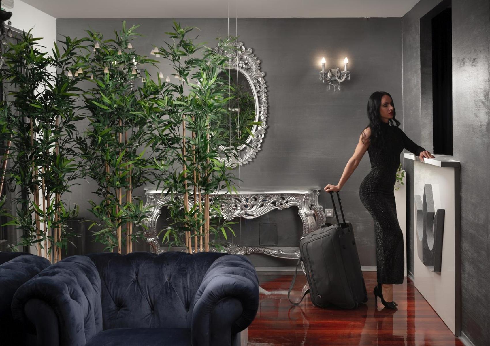 Boutique Hotel Chevalier By Bura Hotels - Adults Only Μεντουλίν Εξωτερικό φωτογραφία