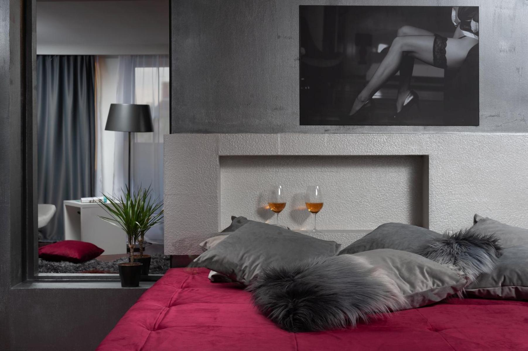 Boutique Hotel Chevalier By Bura Hotels - Adults Only Μεντουλίν Εξωτερικό φωτογραφία