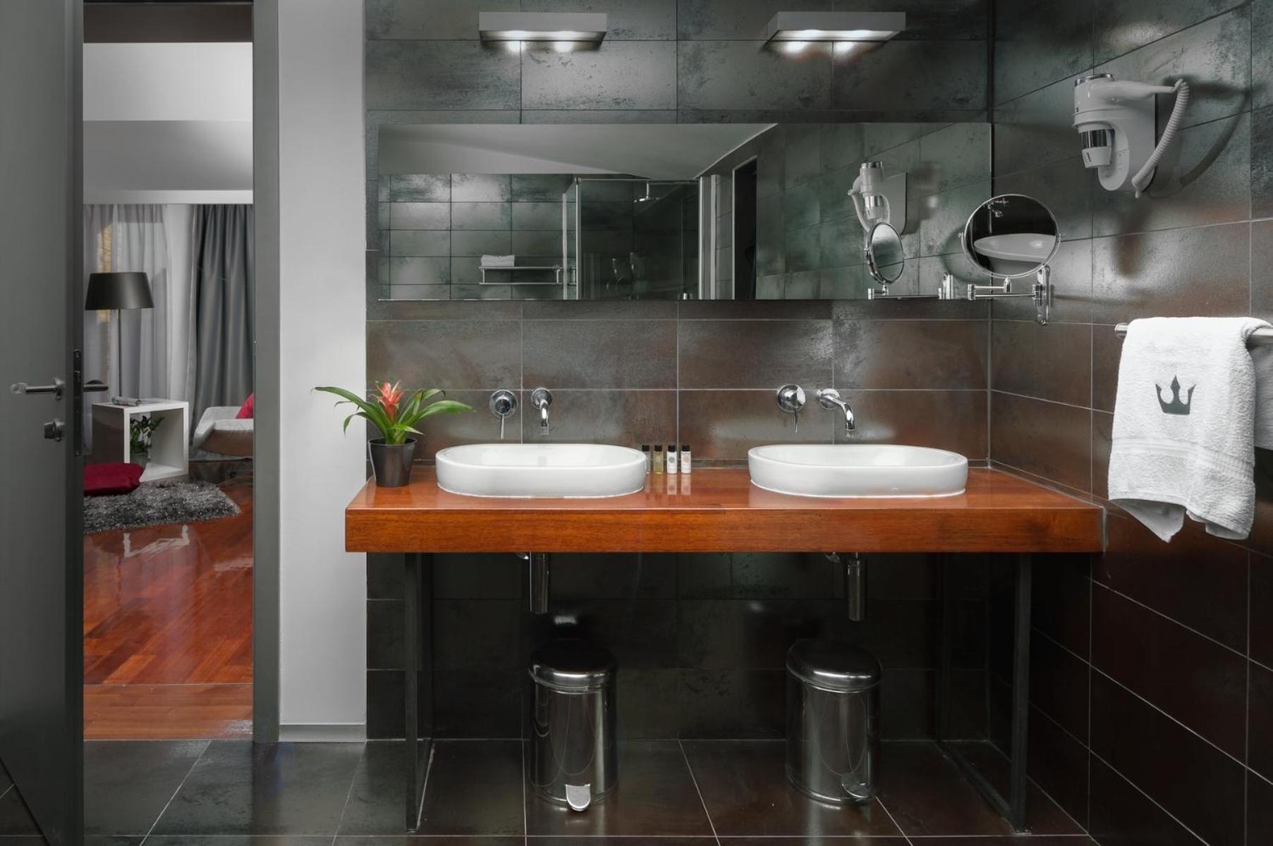 Boutique Hotel Chevalier By Bura Hotels - Adults Only Μεντουλίν Εξωτερικό φωτογραφία